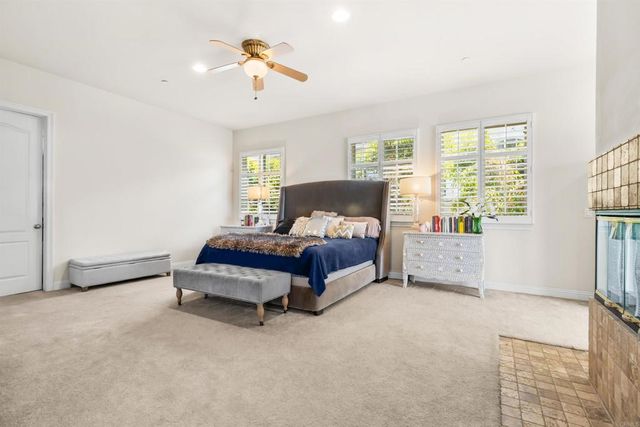 1546 Oak Ave, Carlsbad, CA 92008