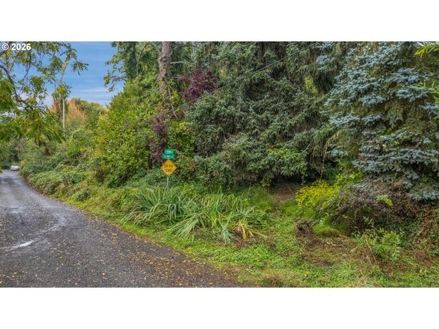 Se TENINO St, Portland, OR 97206