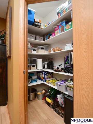 2110 Aberdeen Plaza, Papillion, NE 68133