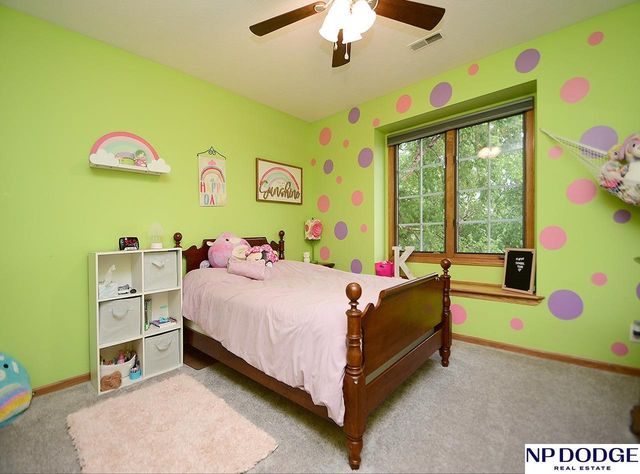 2110 Aberdeen Plaza, Papillion, NE 68133