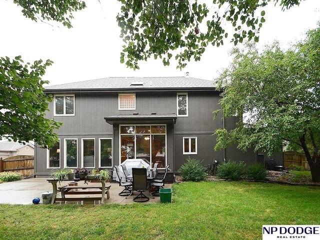 2110 Aberdeen Plaza, Papillion, NE 68133