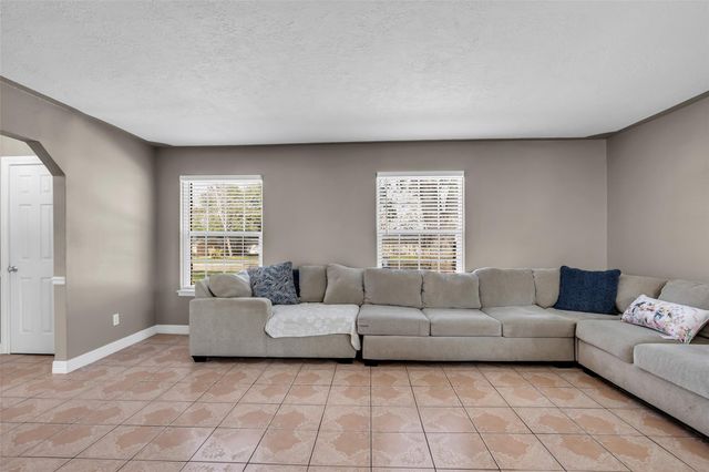 5007 Inverness Drive, Baytown, TX 77521