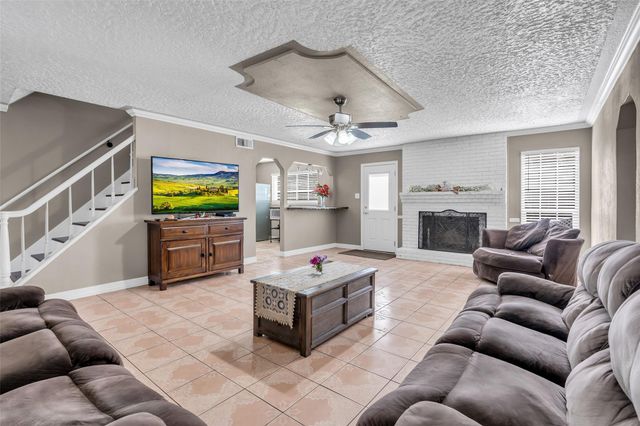 5007 Inverness Drive, Baytown, TX 77521