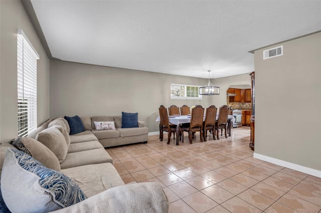 5007 Inverness Drive, Baytown, TX 77521