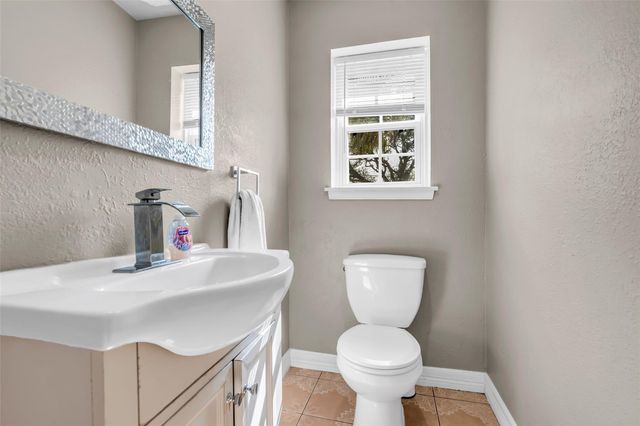 5007 Inverness Drive, Baytown, TX 77521