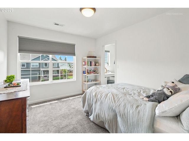 364 Ne 20TH Ave, Canby, OR 97013