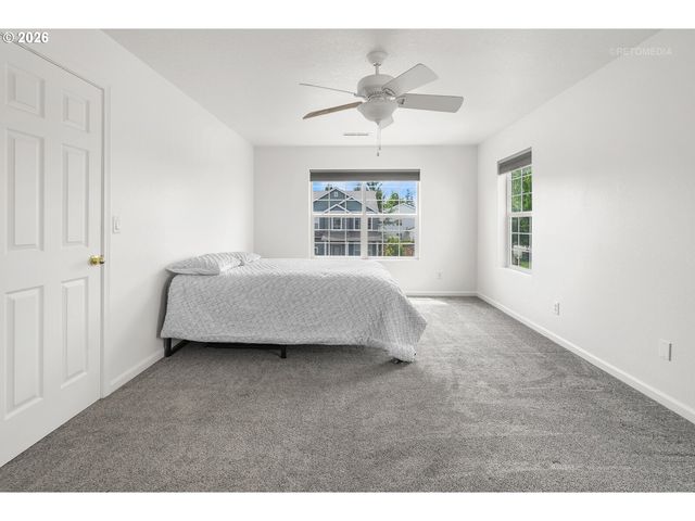 364 Ne 20TH Ave, Canby, OR 97013