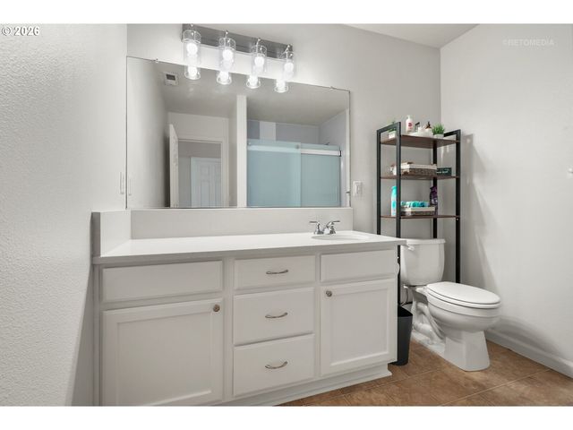 364 Ne 20TH Ave, Canby, OR 97013
