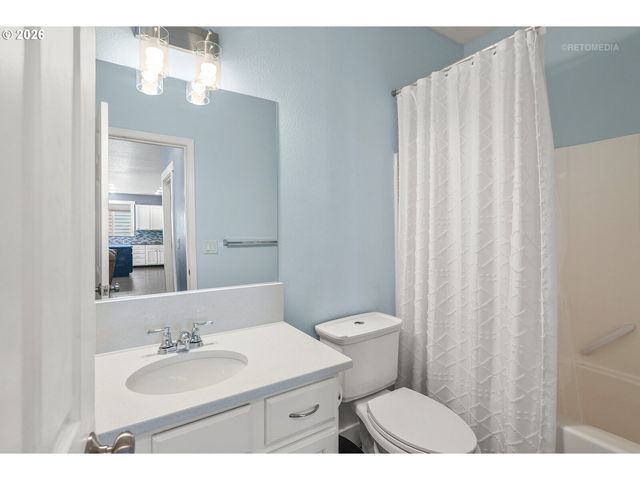 364 Ne 20TH Ave, Canby, OR 97013