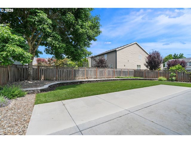 364 Ne 20TH Ave, Canby, OR 97013