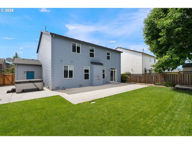364 Ne 20TH Ave, Canby, OR 97013
