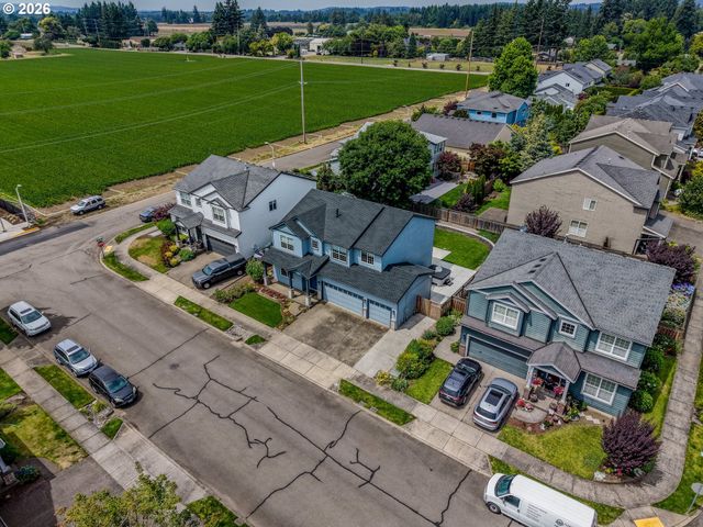 364 Ne 20TH Ave, Canby, OR 97013