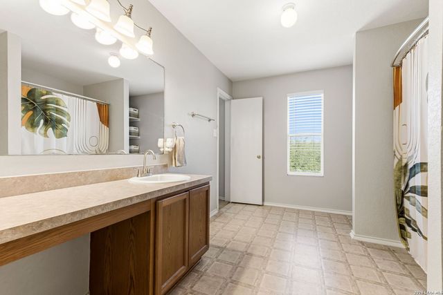 10015 Amber Breeze, San Antonio, TX 78245