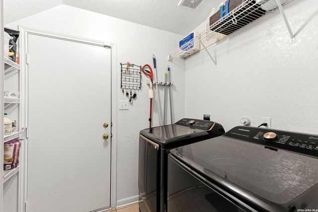 10015 Amber Breeze, San Antonio, TX 78245