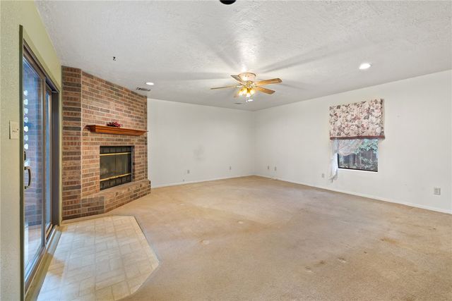 3402 Coastal Drive, College Station, TX 77845