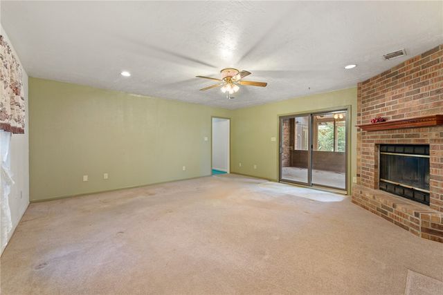 3402 Coastal Drive, College Station, TX 77845