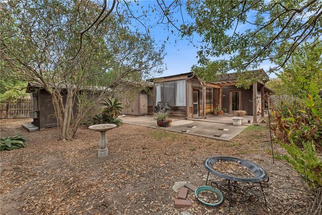 3402 Coastal Drive, College Station, TX 77845