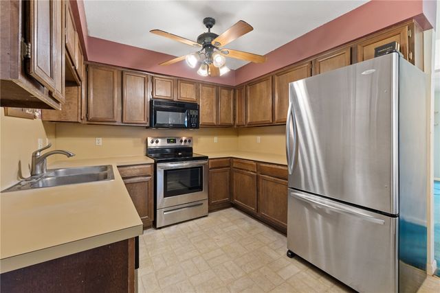 3402 Coastal Drive, College Station, TX 77845