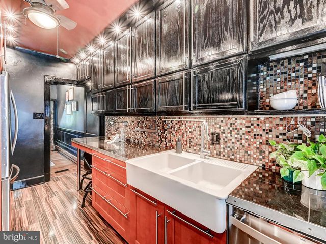 425 S ELLWOOD AVE, Baltimore, MD 21224