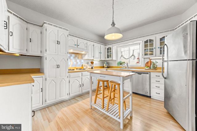 5400 CARTER AVE, Baltimore, MD 21214