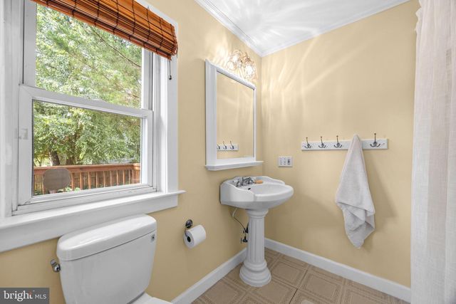 5400 CARTER AVE, Baltimore, MD 21214