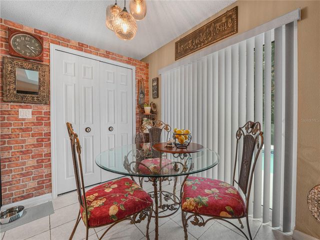 239 CHINA BERRY CIRCLE, Davenport, FL 33837