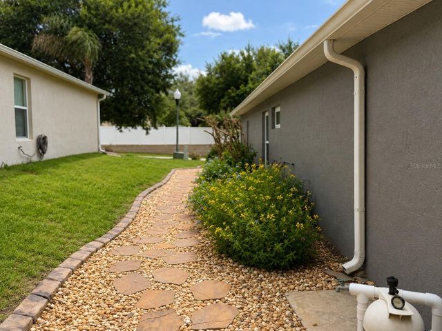 239 CHINA BERRY CIRCLE, Davenport, FL 33837