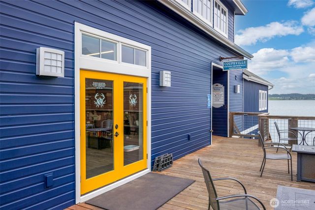 10 Front Street NW, Coupeville, WA 98239