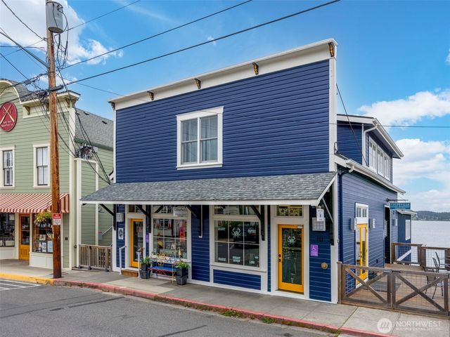 10 Front Street NW, Coupeville, WA 98239