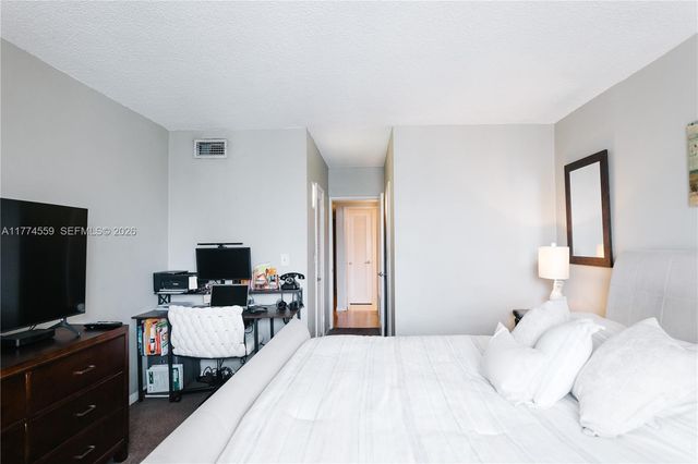 19390 Collins Avenue 1614, Sunny Isles Beach, FL 33160