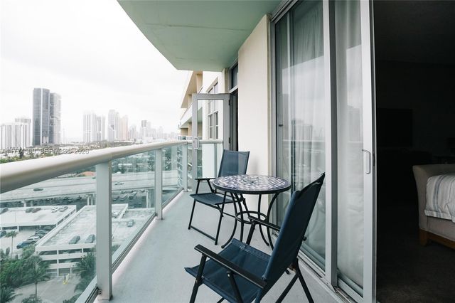 19390 Collins Avenue 1614, Sunny Isles Beach, FL 33160