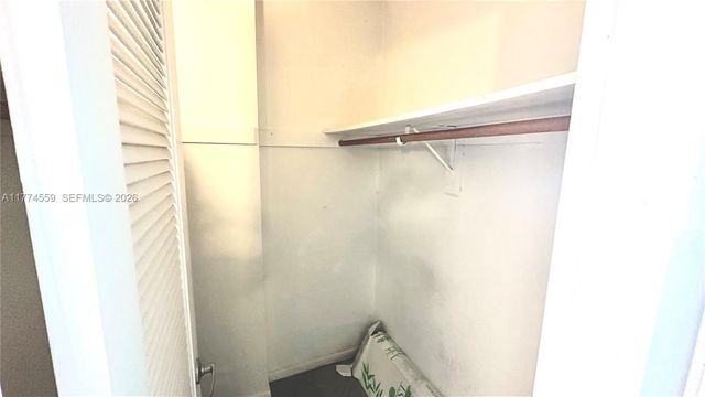 19390 Collins Avenue 1614, Sunny Isles Beach, FL 33160