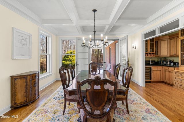 9 Stable Lane, Saratoga Springs, NY 12866