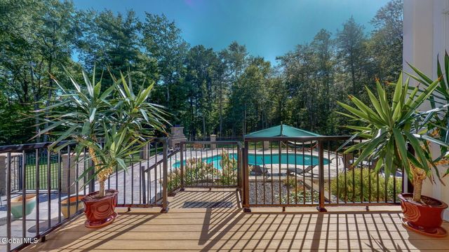 9 Stable Lane, Saratoga Springs, NY 12866