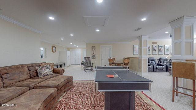 9 Stable Lane, Saratoga Springs, NY 12866