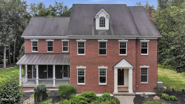 9 Stable Lane, Saratoga Springs, NY 12866