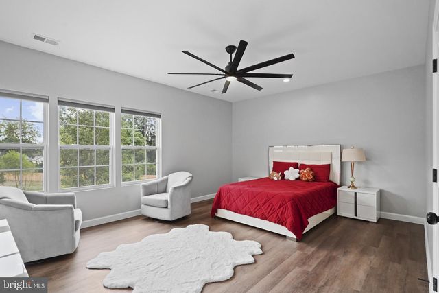 8321 MAPLEWOOD DR, Manassas, VA 20111