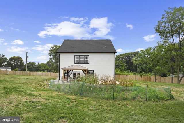 8321 MAPLEWOOD DR, Manassas, VA 20111