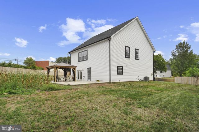 8321 MAPLEWOOD DR, Manassas, VA 20111