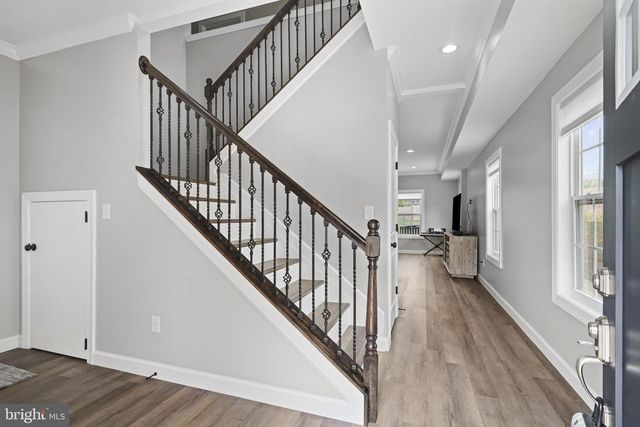 8321 MAPLEWOOD DR, Manassas, VA 20111
