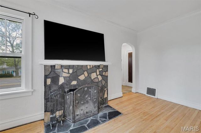 439 N Laclede Station Road, St Louis, MO 63119