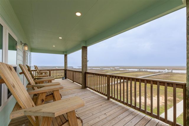 2024 County Road 201, Sargent, TX 77414