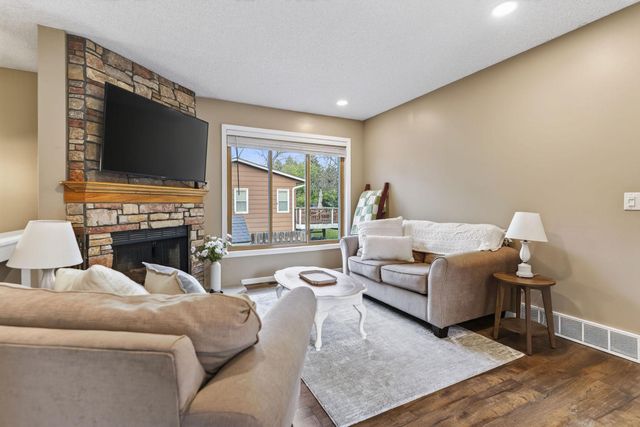 9466 Irving Avenue N, Brooklyn Park, MN 55444