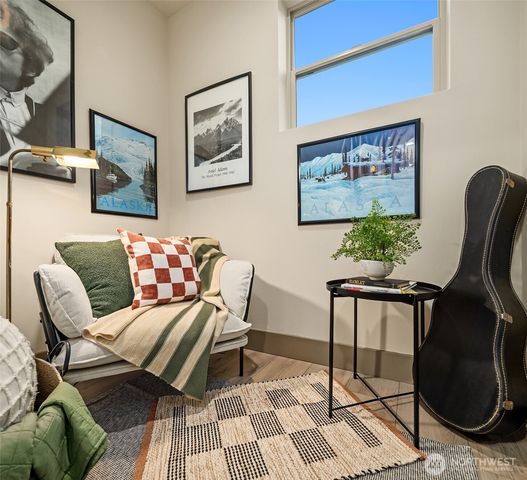 5037 25th Avenue SW, Seattle, WA 98106