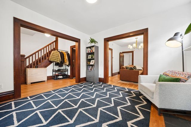 255 E Kelso Road, Columbus, OH 43202