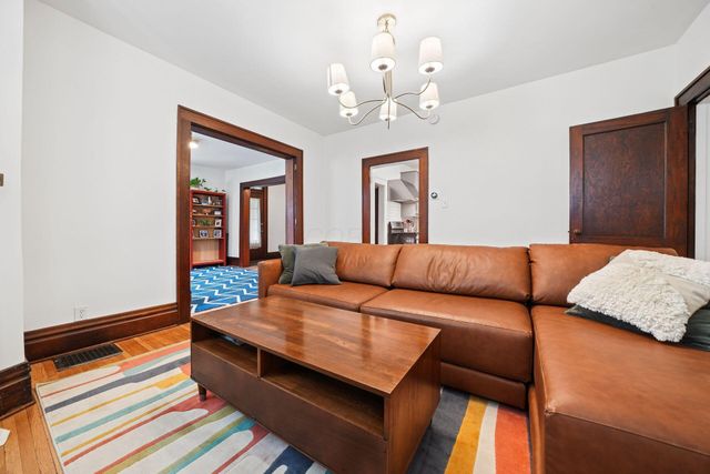 255 E Kelso Road, Columbus, OH 43202