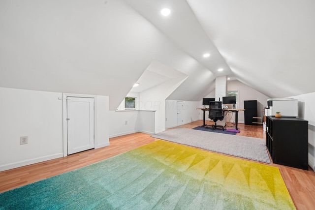255 E Kelso Road, Columbus, OH 43202