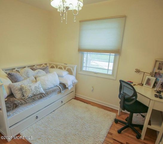 35 Birmingham Drive, Manalapan, NJ 07726