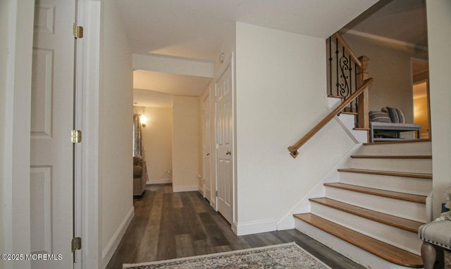 35 Birmingham Drive, Manalapan, NJ 07726