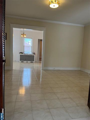 524 Kearney Avenue 1, Cliffside Park, NJ 07010